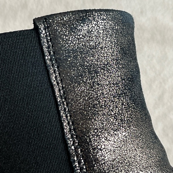 Fly London “Bagu” Metallic Leather Wedge Platform Chelsea Boots - Picture 8 of 16